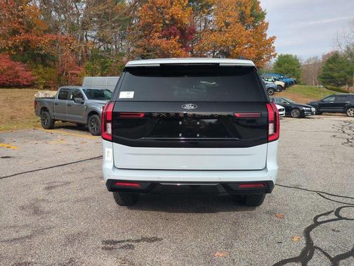 2025 Ford Expedition Tremor