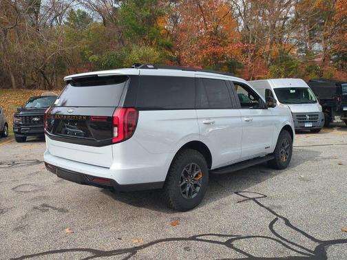 2025 Ford Expedition Tremor