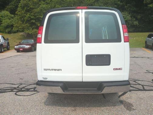 2023 GMC Savana 2500 Work Van
