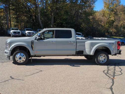 2026 Ford F-450 Platinum