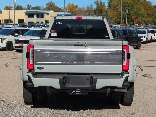 2026 Ford F-450 Platinum