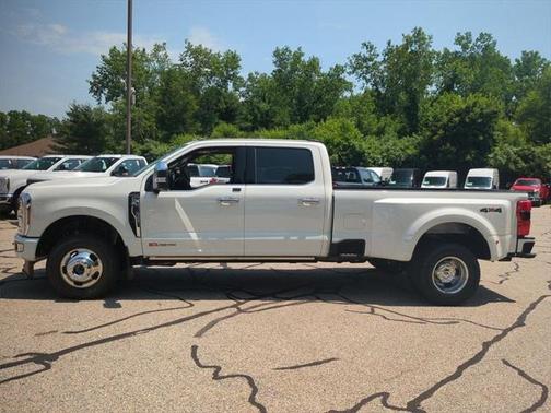 2025 Ford F-350 Platinum
