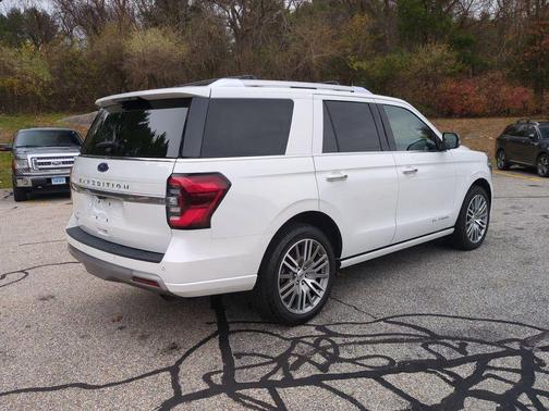 2022 Ford Expedition Platinum