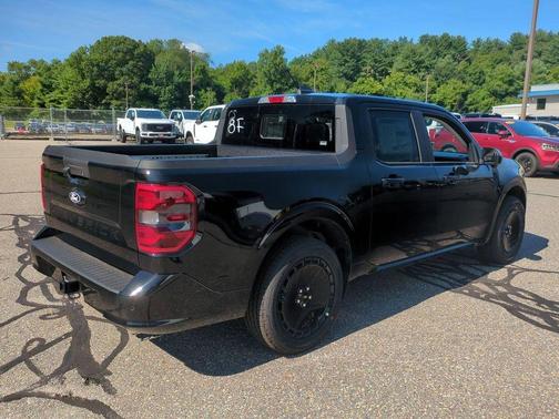 2025 Ford Maverick Lobo