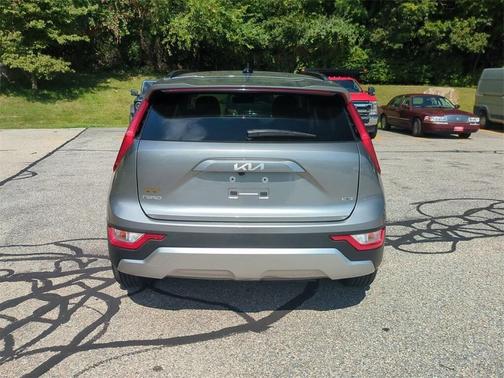 2024 Kia Niro LX