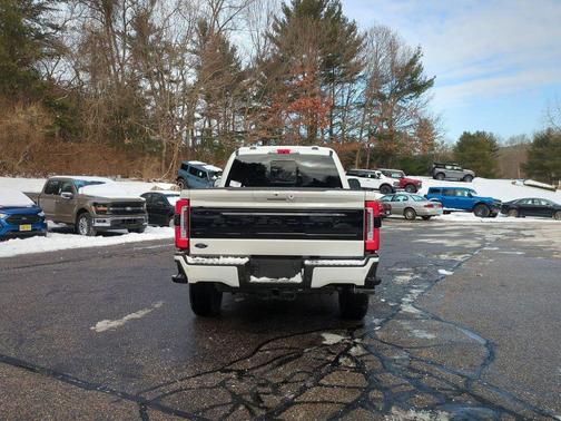 2026 Ford F-250 Platinum