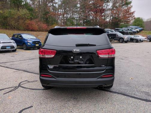2018 Kia Sorento LX
