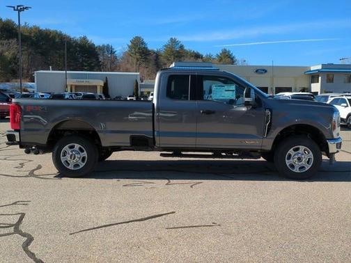 2025 Ford F-350 XLT