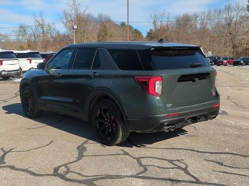 2022 Ford Explorer ST