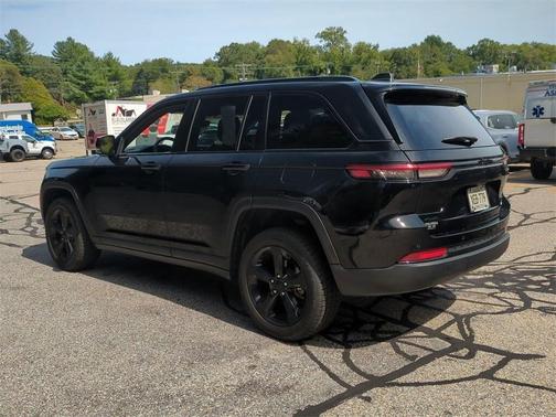 2023 Jeep Grand Cherokee Altitude