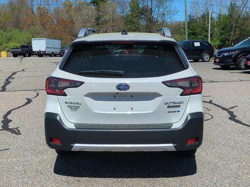 2023 Subaru Outback Touring