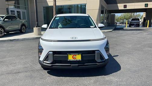 2025 Hyundai KONA SE