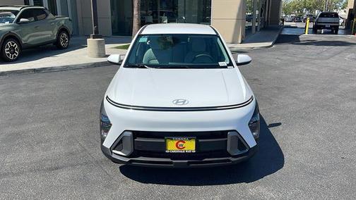 2025 Hyundai KONA SE