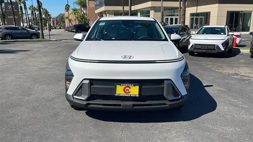 2025 Hyundai KONA SE