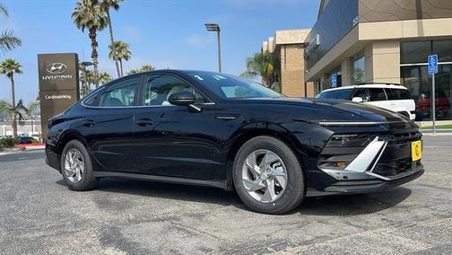 2025 Hyundai SONATA SE