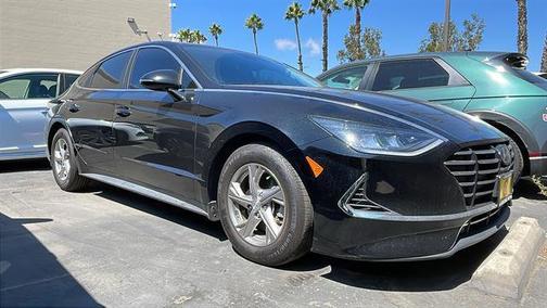 2022 Hyundai SONATA SE