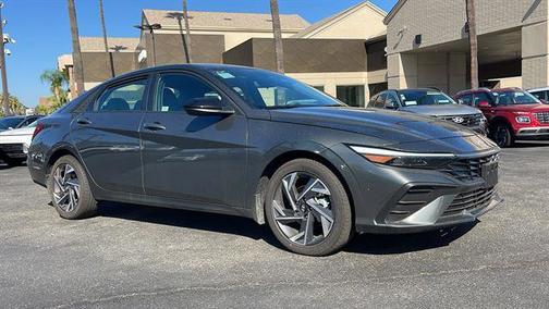 2025 Hyundai ELANTRA SEL Sport