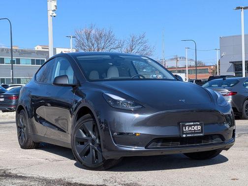 2025 Tesla Model Y Long Range Dual Motor All-Wheel Drive