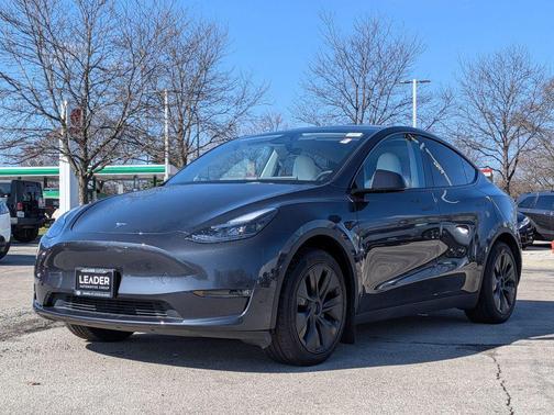 2025 Tesla Model Y Long Range Dual Motor All-Wheel Drive