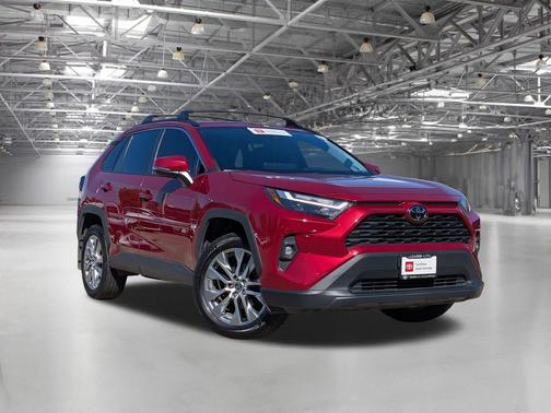 2023 Toyota RAV4 XLE Premium