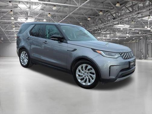 2024 Land Rover Discovery P300 S
