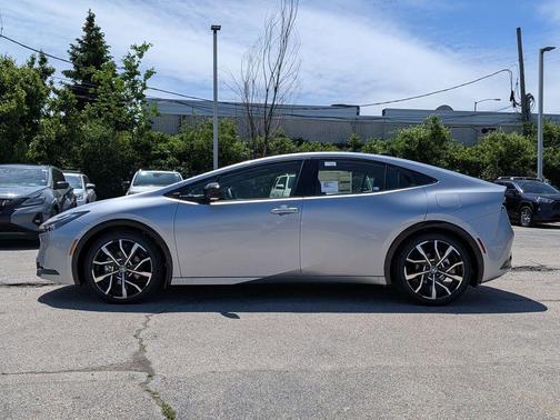 Cutting Edge 2026 Toyota Prius Plug-In Hybrid XSE