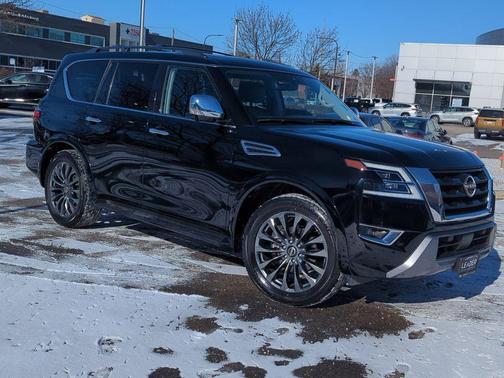 2023 Nissan Armada Platinum 2WD