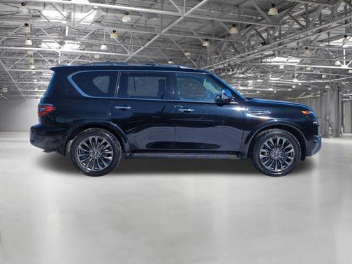 2023 Nissan Armada Platinum 2WD