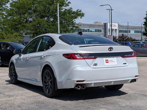 Wind Chill Pearl 2025 Toyota Camry XSE