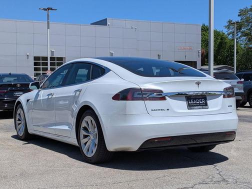 Pearl White Multi-Coat 2018 Tesla Model S 100D