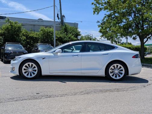 Pearl White Multi-Coat 2018 Tesla Model S 100D