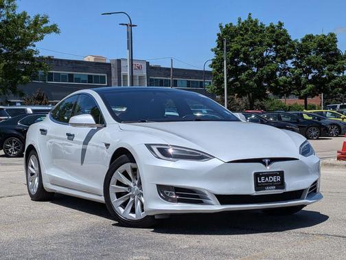 Pearl White Multi-Coat 2018 Tesla Model S 100D