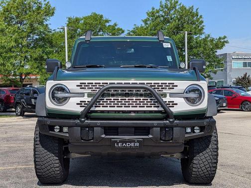 ERUPTION GREEN METALLIC 2022 Ford Bronco Wildtrak