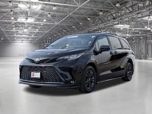 2025 Toyota Sienna XSE 7 Passenger