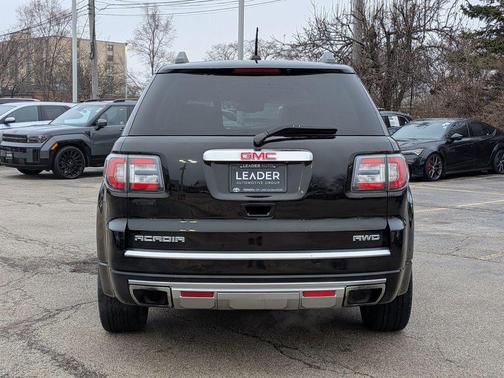 2016 GMC Acadia Denali