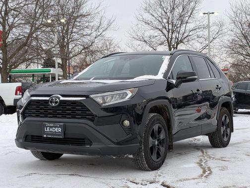 2020 Toyota RAV4 XLE