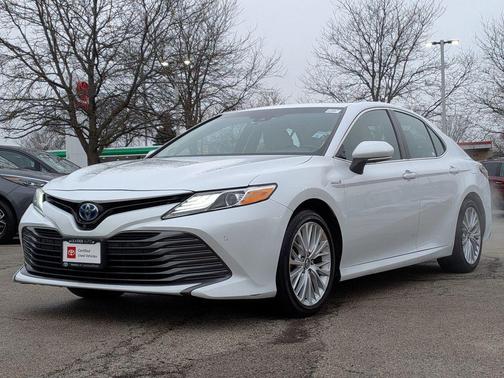 2018 Toyota Camry Hybrid XLE