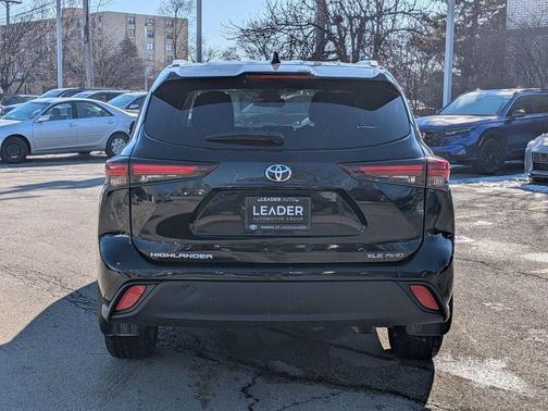 2024 Toyota Highlander XLE