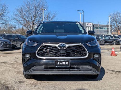 2024 Toyota Highlander XLE