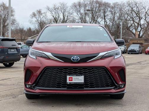 2024 Toyota Sienna XSE 7 Passenger