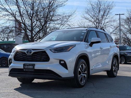 2023 Toyota Highlander Hybrid XLE