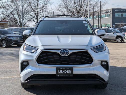 2023 Toyota Highlander Hybrid XLE