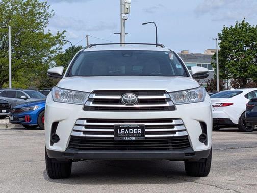 Blizzard Pearl 2017 Toyota Highlander LE