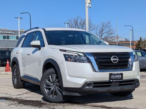2023 Nissan Pathfinder SV 4WD
