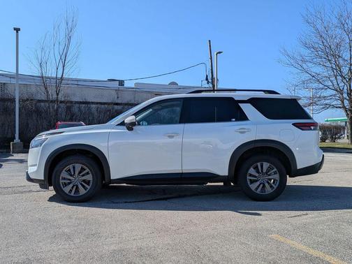 2023 Nissan Pathfinder SV 4WD
