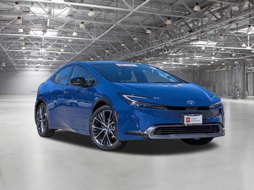 2024 Toyota Prius XLE