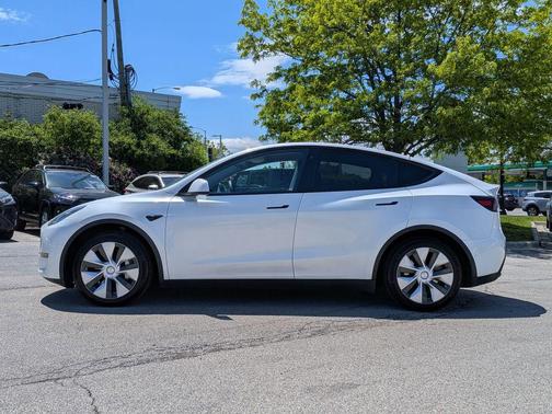 Pearl White Multi-Coat 2020 Tesla Model Y Long Range Dual Motor All-Wheel Drive
