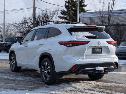 2026 Toyota Highlander XLE