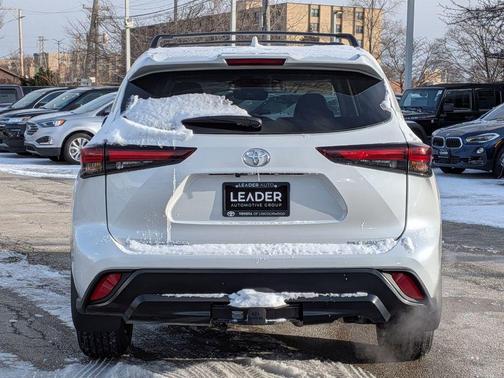 2026 Toyota Highlander XLE