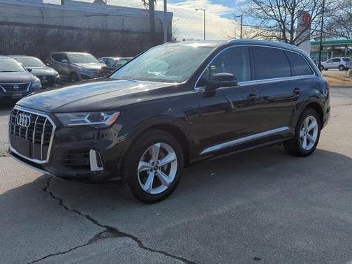 2022 Audi Q7 55 Premium